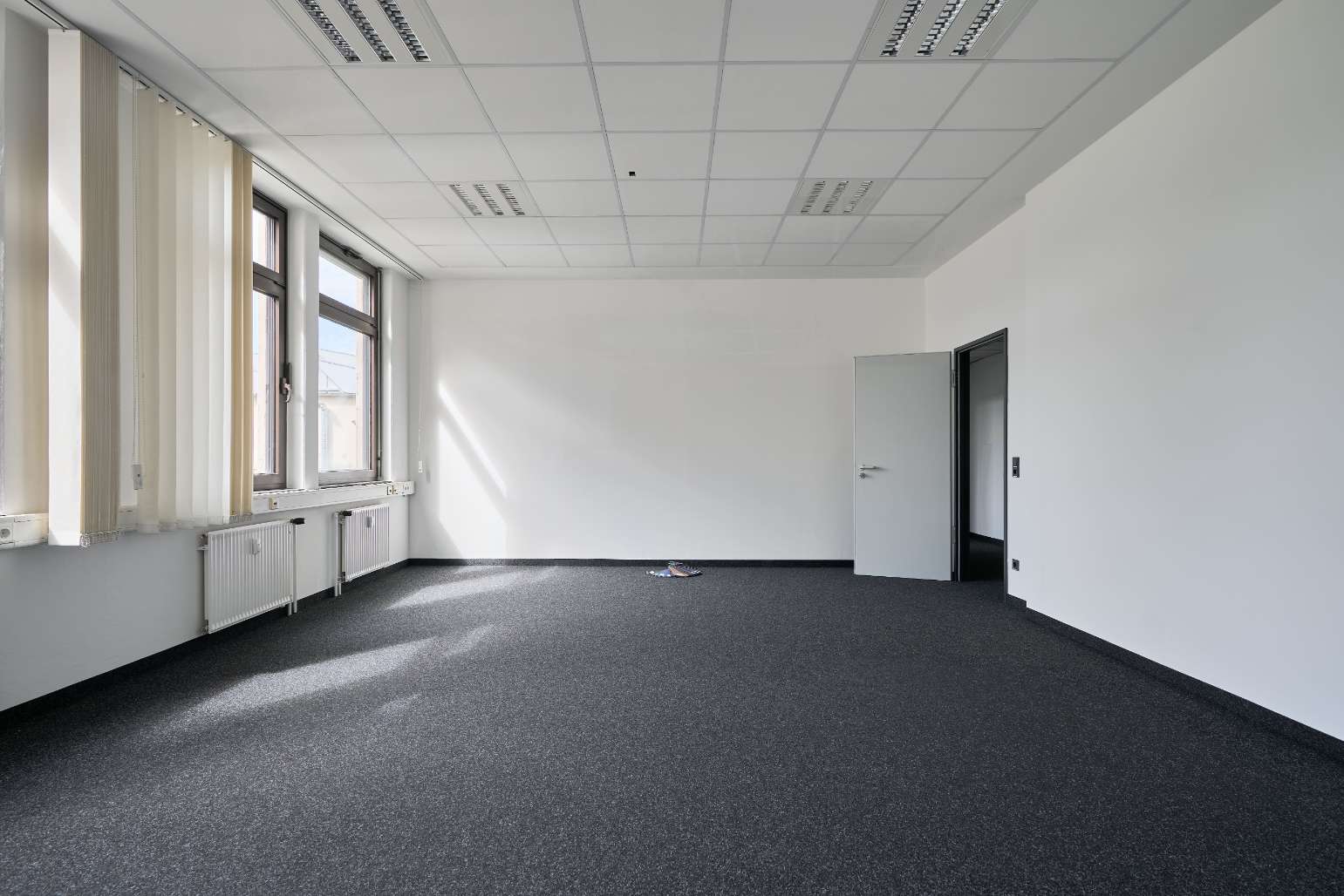 Thumbnail-Büro in Nürnberg 2.202,00 € 245 m²