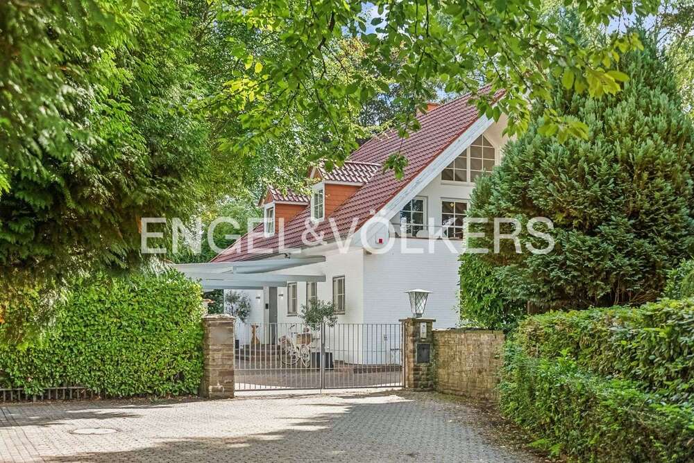 Thumbnail-Haus zum Kaufen in Köln - Müngersdorf 2.280.000,00 € 197 m²