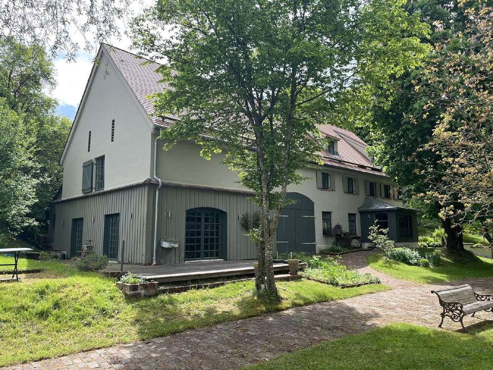 Thumbnail-Haus zum Kaufen in Walkertshofen 1.850.000,00 € 534 m²