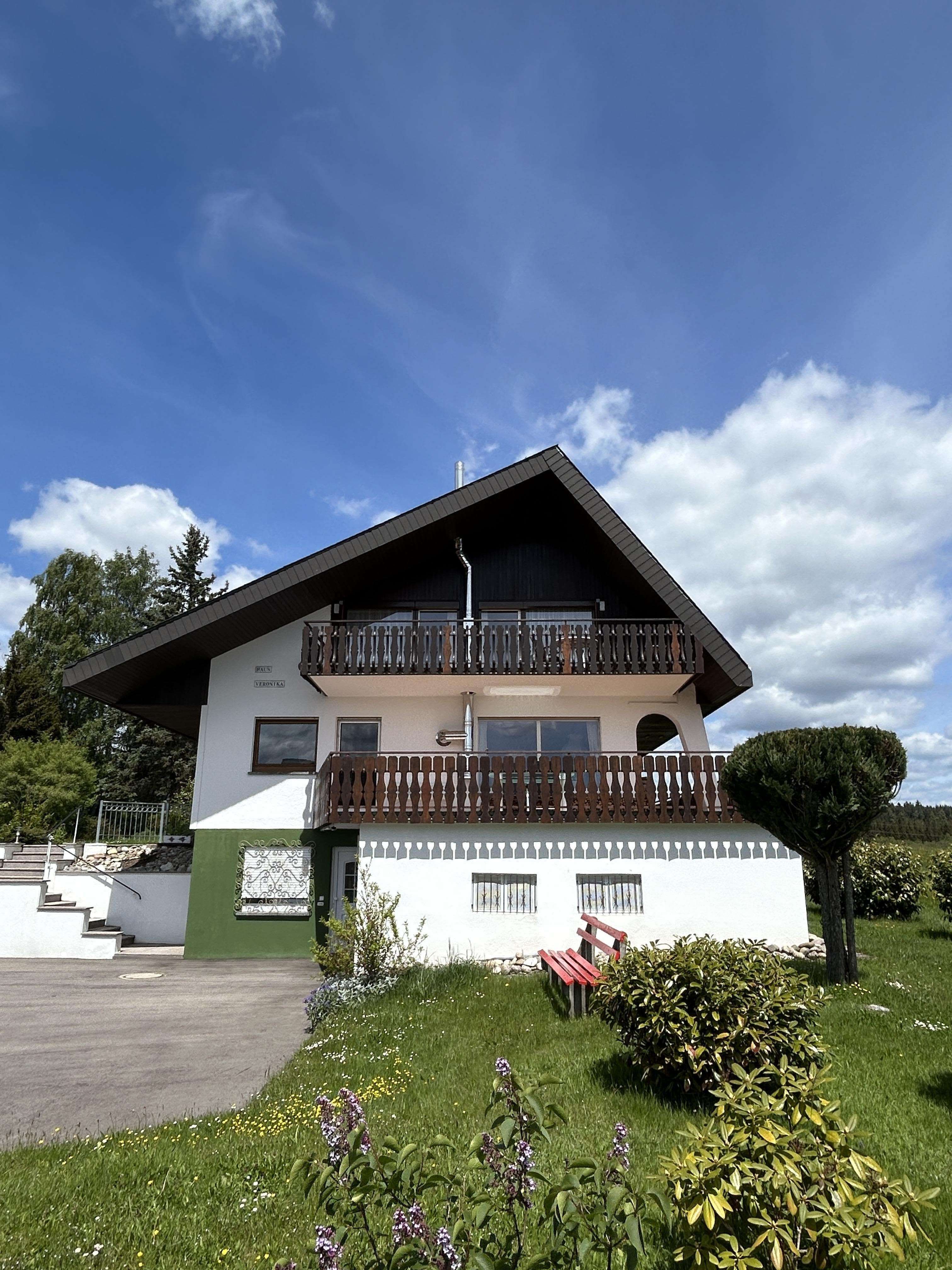 Thumbnail-Haus zum Kaufen in Friedenweiler 490.000,00 € 283 m²