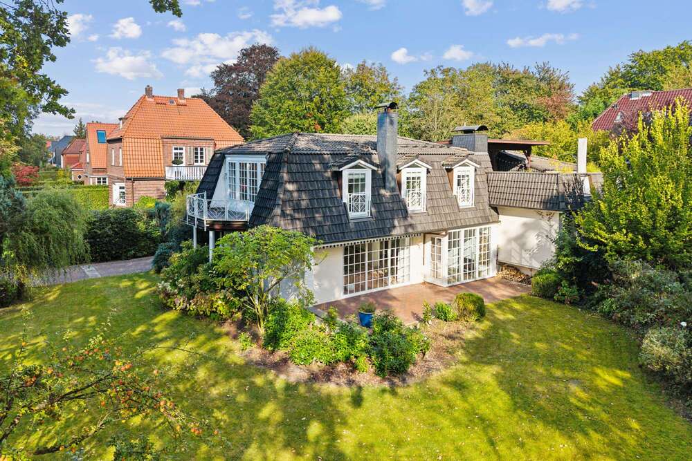 Thumbnail-Haus zum Kaufen in Hamburg Wohldorf-Ohlstedt 2.150.000,00 € 415 m²