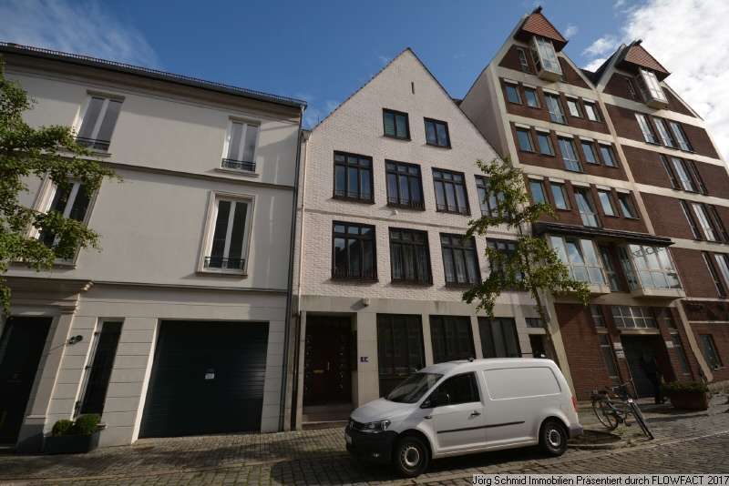 Thumbnail-Wohnung zum Mieten in Bremen 1.950,00 € 188 m²