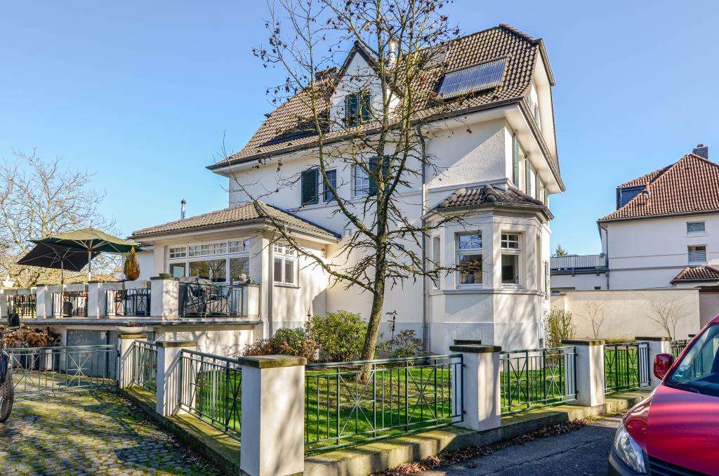 Thumbnail-Haus zum Kaufen in Leverkusen 1.490.000,00 € 295 m²