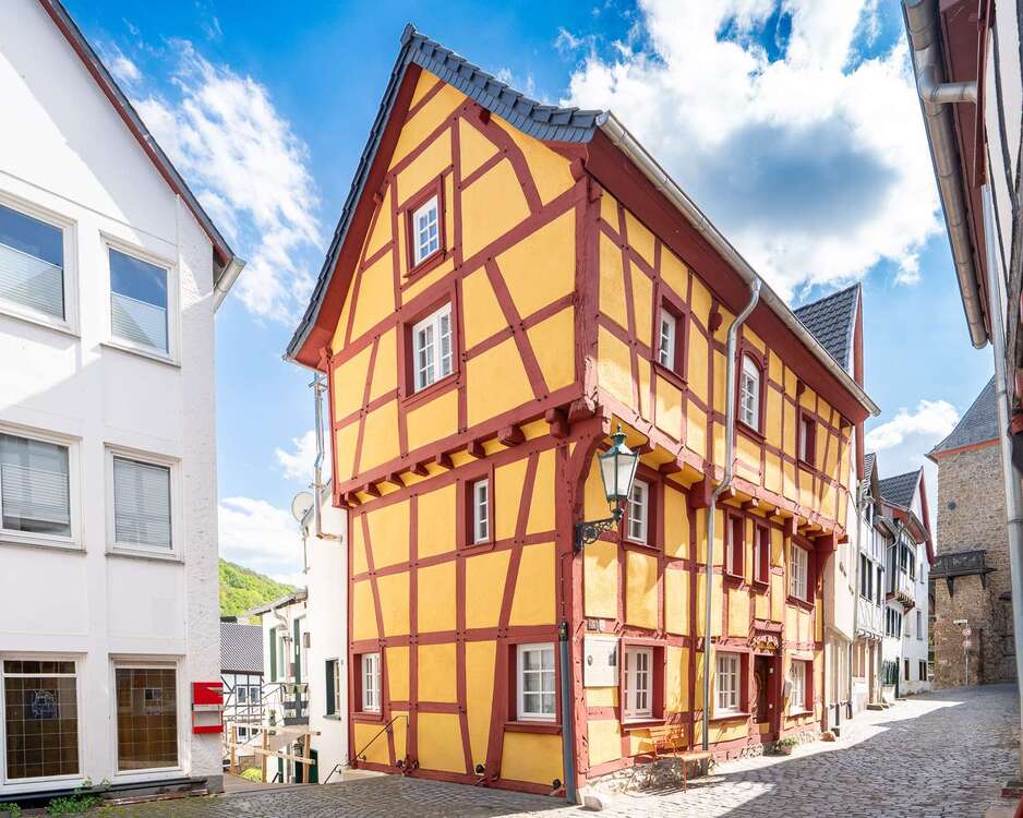 Thumbnail-Haus zum Mieten in Bad Münstereifel 1.260,00 € 126 m²