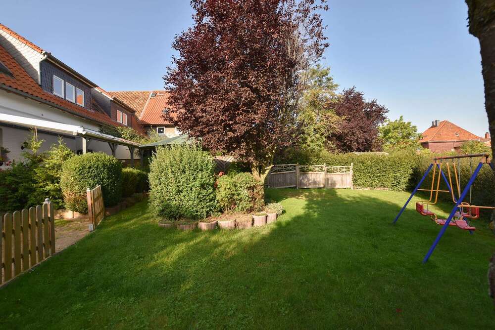 Thumbnail-Haus zum Kaufen in Ronnenberg 349.000,00 € 255 m²