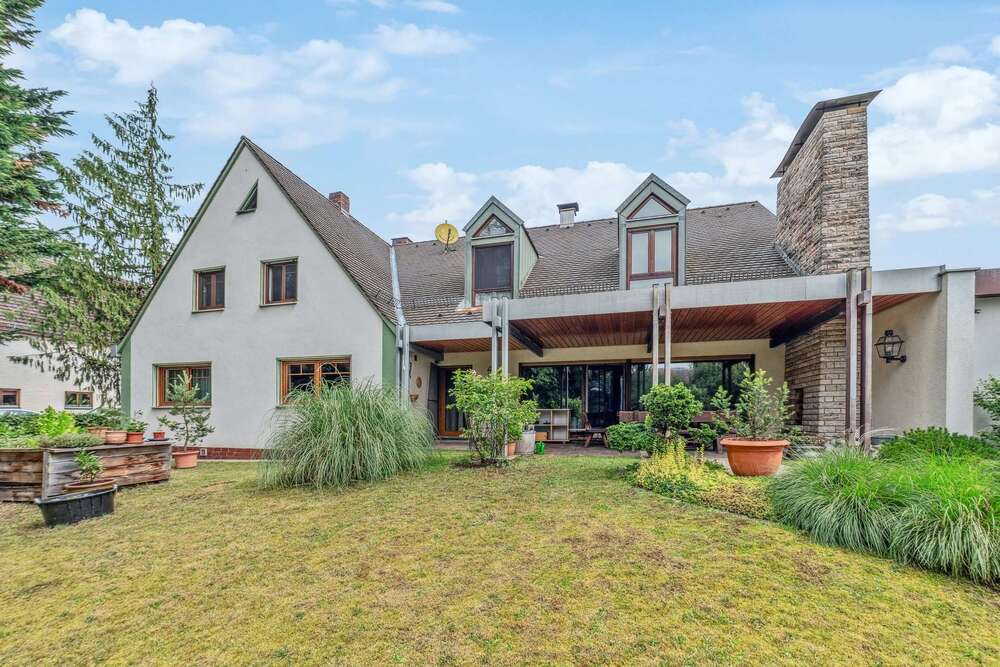 Thumbnail-Haus zum Kaufen in Erlangen 849.000,00 € 243 m²