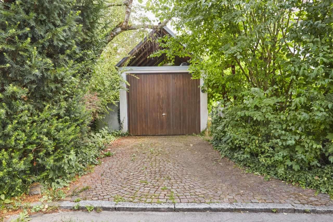 Thumbnail-Haus zum Kaufen in Gröbenzell 840.000,00 € 194 m²