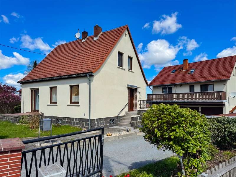 Thumbnail-Haus zum Kaufen in Neustadt 180.000,00 € 97.83 m²