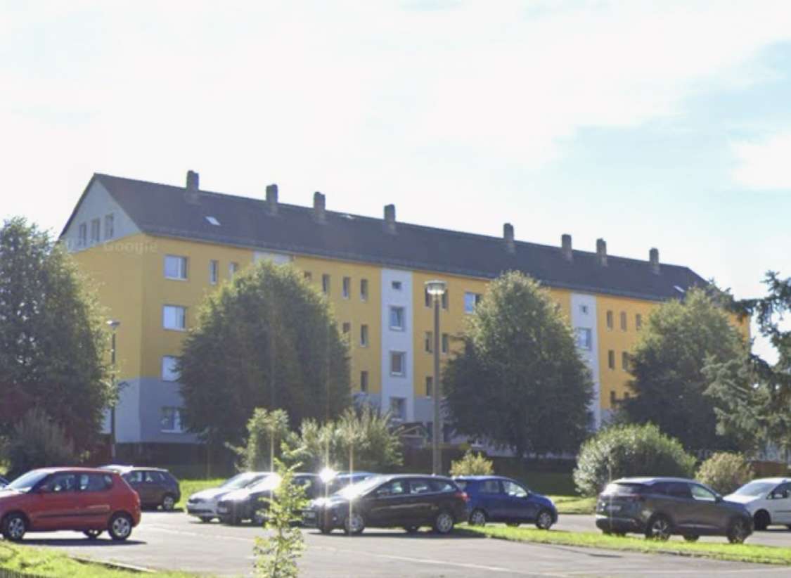 Thumbnail-Wohnung zum Kaufen in Hartmannsdorf 99.000,00 € 76.4 m²