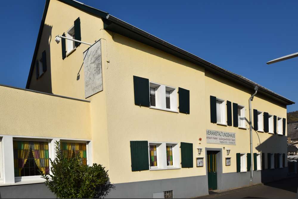 Thumbnail-Haus zum Kaufen in Königswinter 300.000,00 € 200 m²