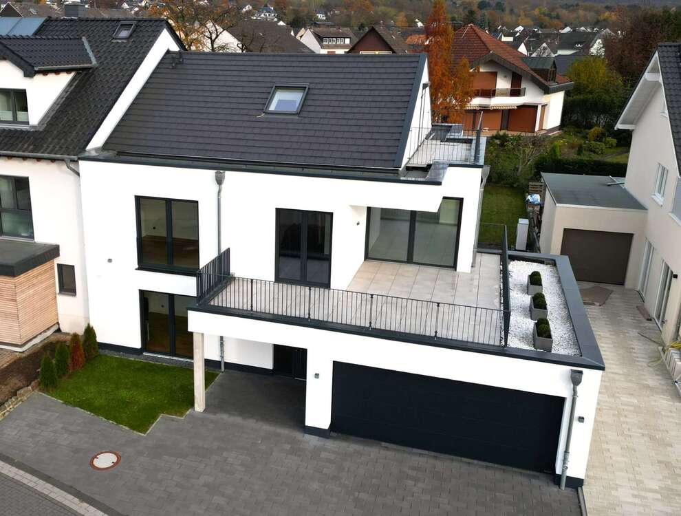 Thumbnail-Haus zum Kaufen in Neuwied-Heimbach-Weis 989.000,00 € 284.13 m²