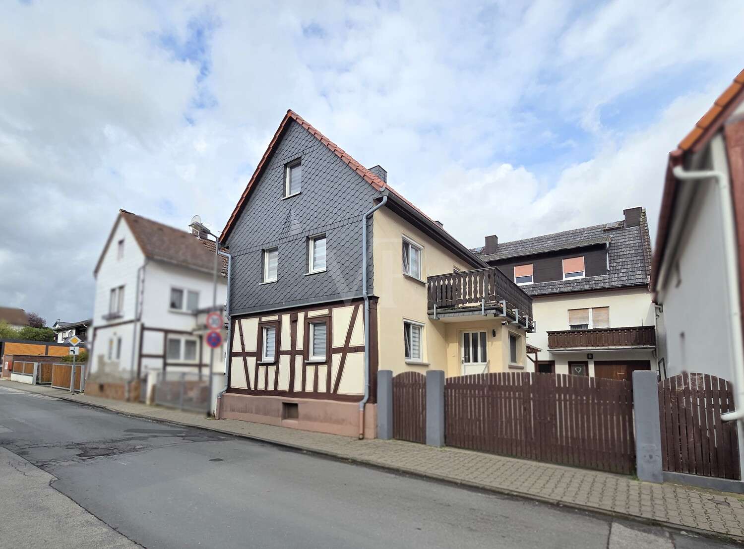 Thumbnail-Haus zum Kaufen in Neu-Anspach 490.000,00 € 265 m²