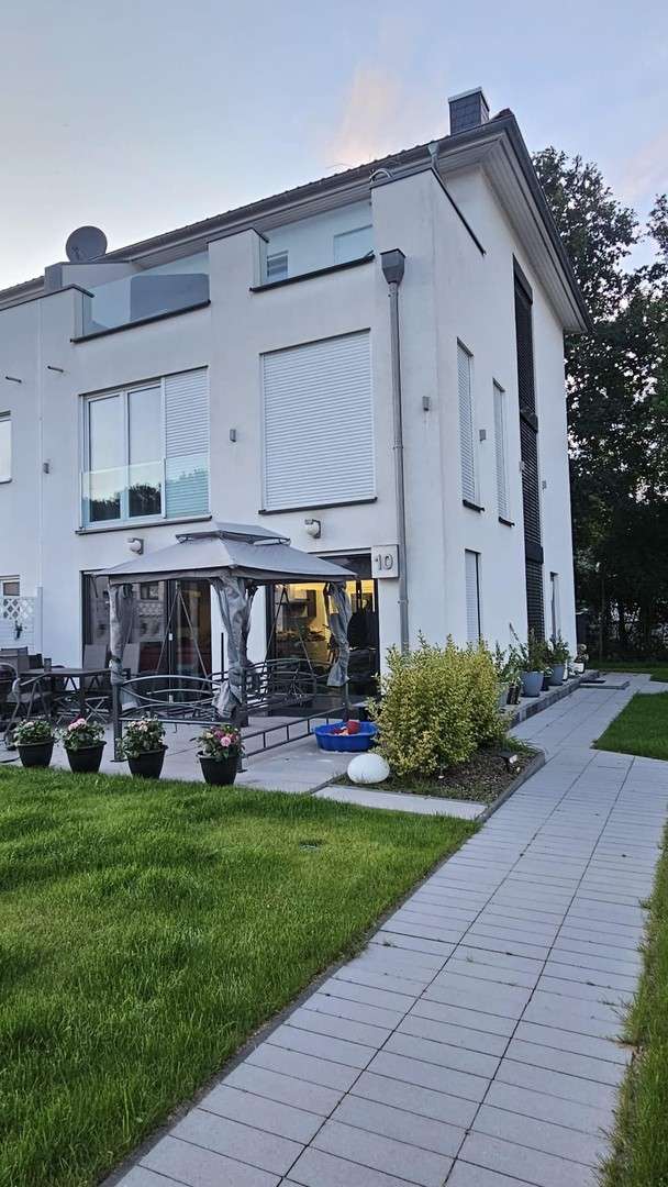 Thumbnail-Haus zum Kaufen in Hamburg 850.000,00 € 163 m²