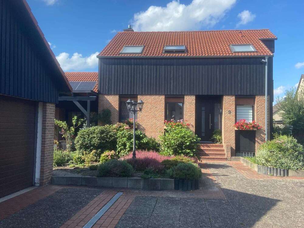 Thumbnail-Haus zum Kaufen in Garbsen 549.900,00 € 159.59 m²