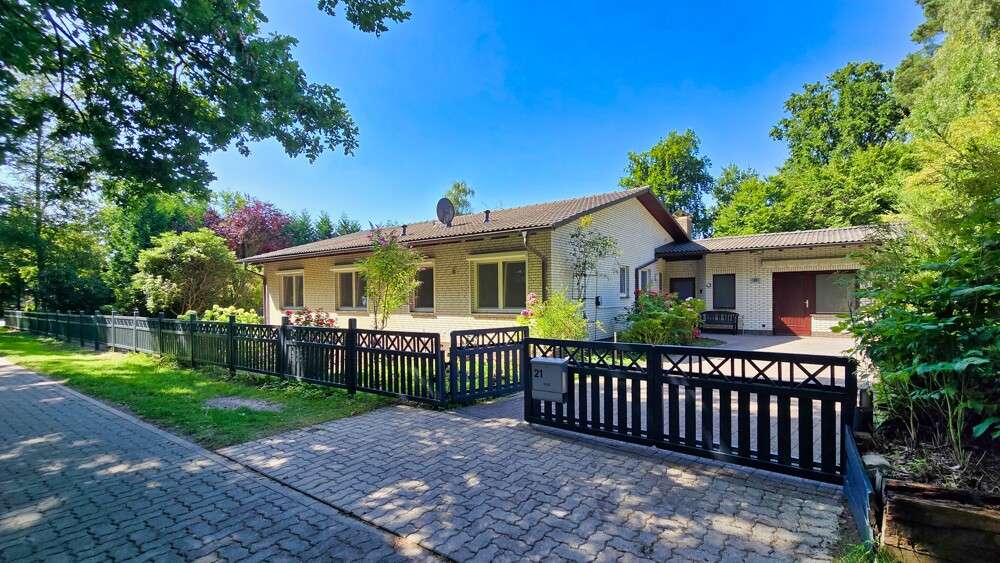 Thumbnail-Haus zum Mieten in Eicklingen Sandlingen 1.400,00 € 213.94 m²