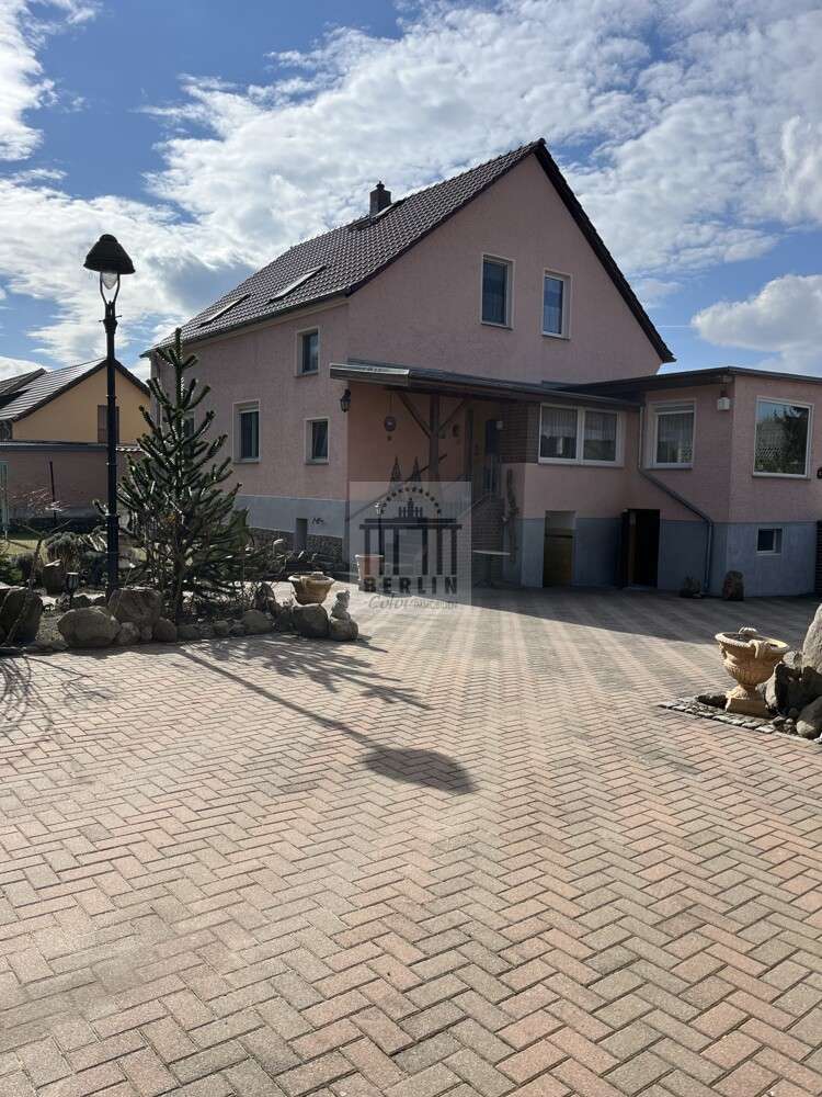 Thumbnail-Haus zum Kaufen in Zossen 585.000,00 € 240 m²