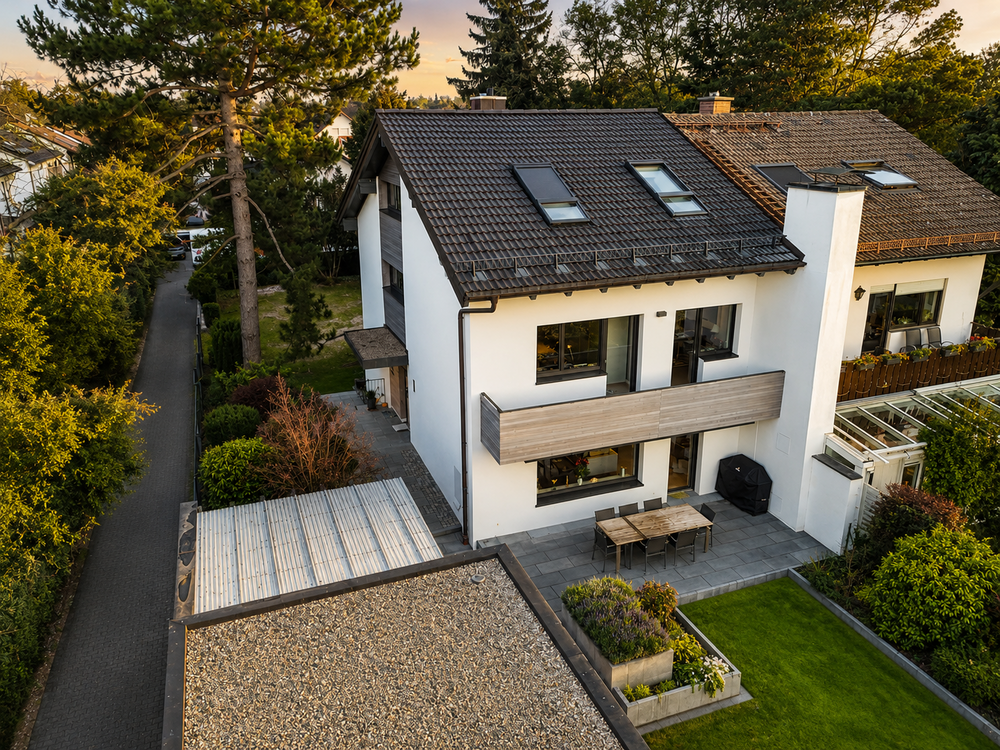 Thumbnail-Haus zum Kaufen in München 1.950.000,00 € 208 m²