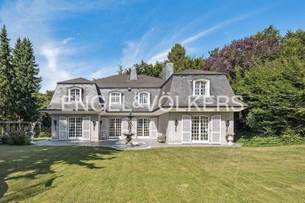 Thumbnail-Haus zum Kaufen in Köln 2.900.000,00 € 406 m²