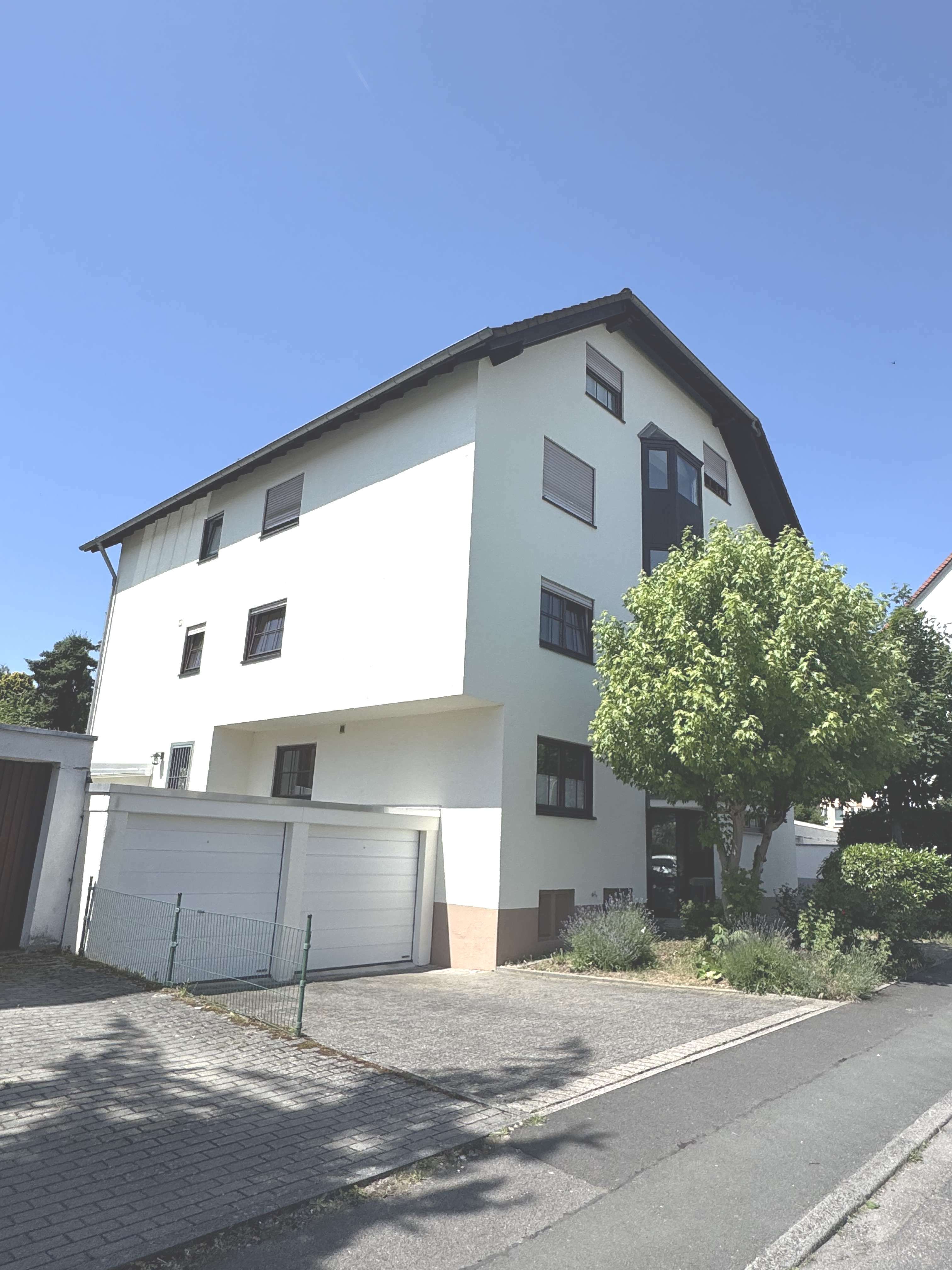 Thumbnail-Wohnung zum Mieten in Steinbach 1.200,00 € 75 m²