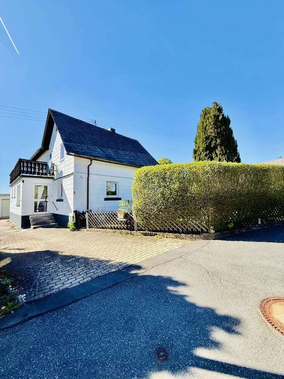 Thumbnail-Haus zum Kaufen in Wilhelmsthal 119.000,00 € 130 m²