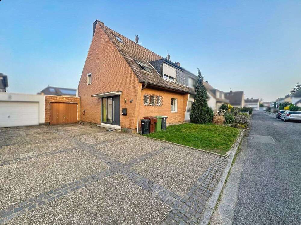 Thumbnail-Haus zum Kaufen in Dormagen 495.000,00 € 90 m²