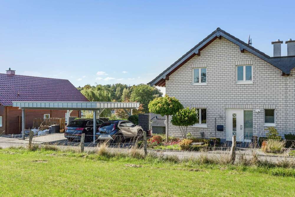 Thumbnail-Haus zum Kaufen in Much 498.000,00 € 198 m²