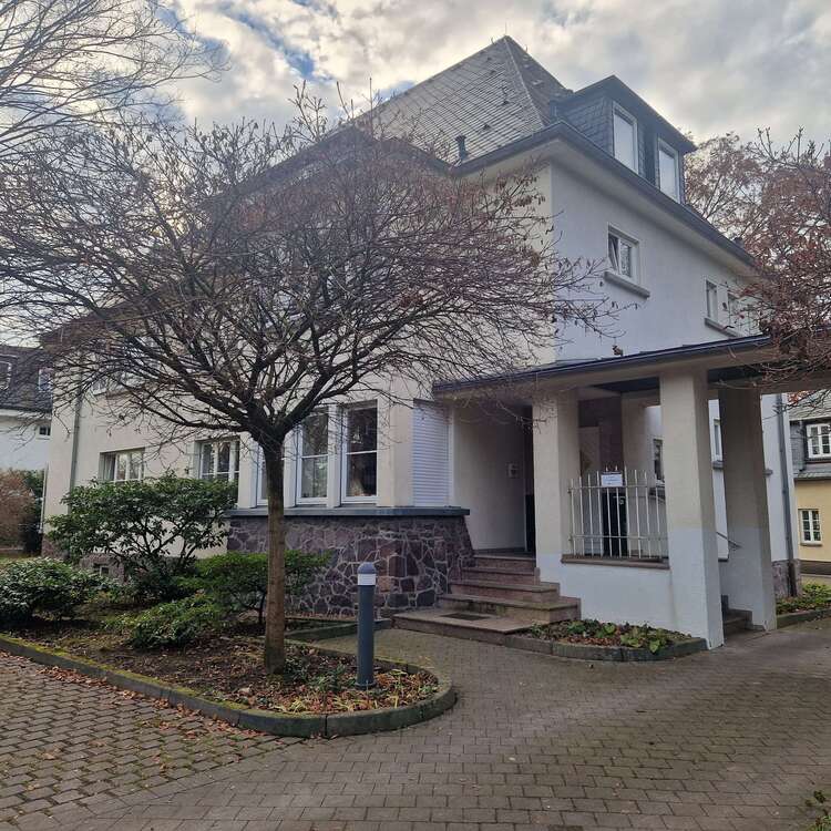 Thumbnail-Wohnung zum Mieten in Radebeul 1.320,00 € 108.93 m²