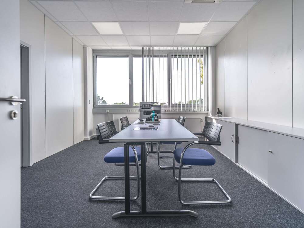 Thumbnail-Büro in Wiesbaden 2.050,00 € 228 m²