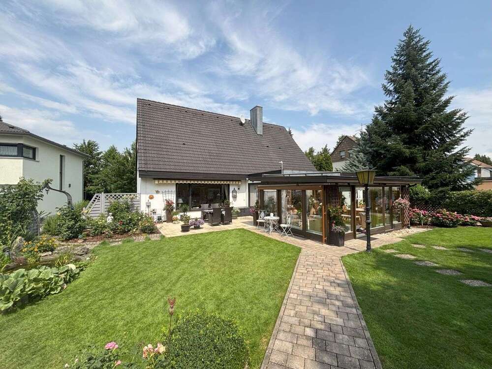 Thumbnail-Haus zum Kaufen in Nürnberg 770.000,00 € 178.5 m²