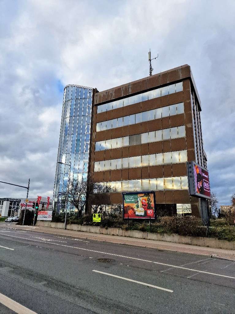 Thumbnail-Büro in Leipzig 3.150,00 € 315 m²
