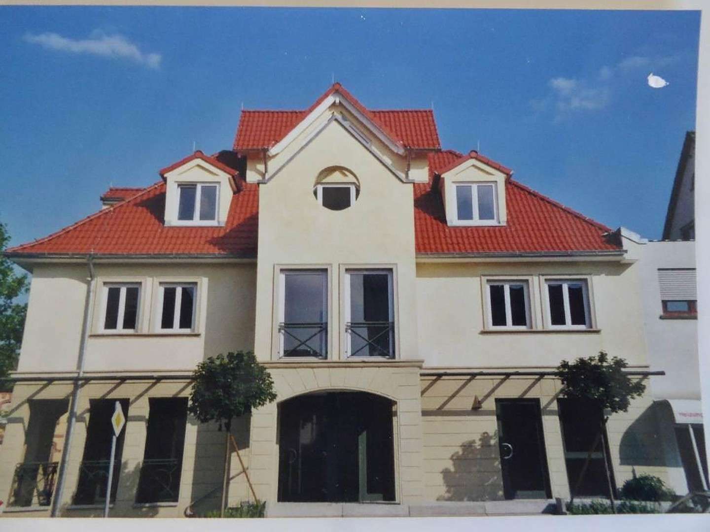 Thumbnail-Haus zum Kaufen in Heusenstamm 1.150.000,00 € 325 m²