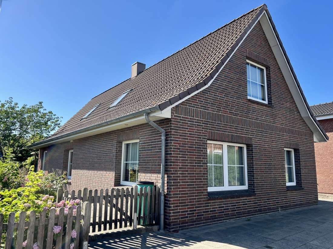 Thumbnail-Haus zum Kaufen in Lunden 179.000,00 € 123.51 m²