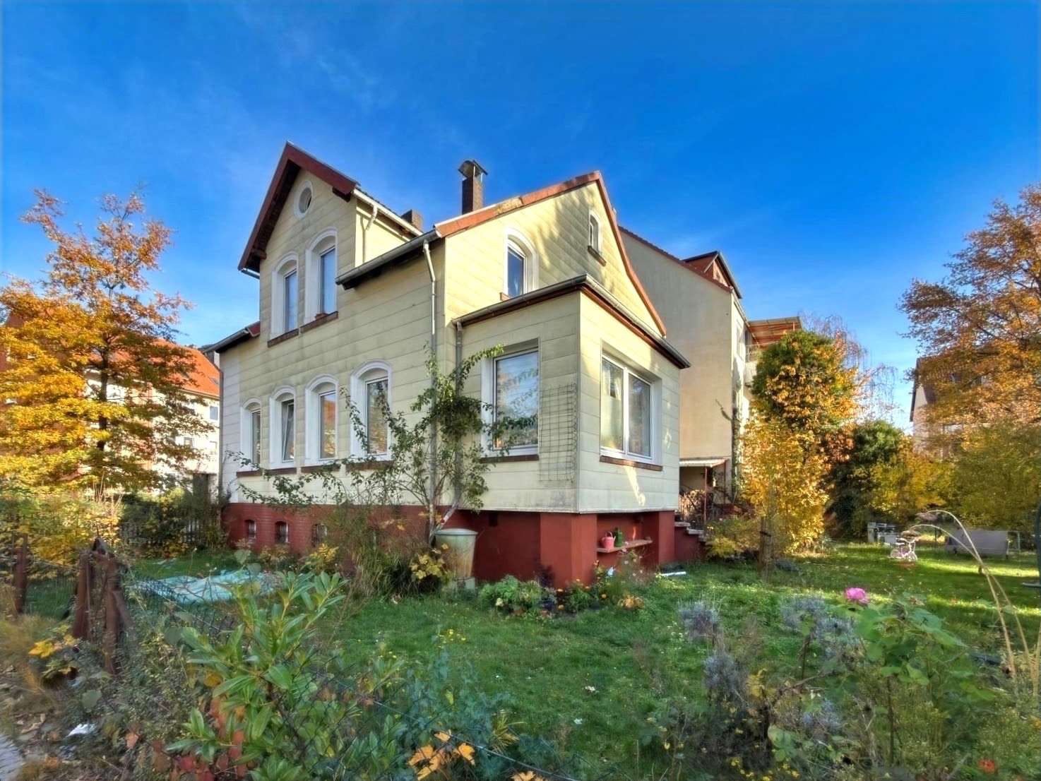 Thumbnail-Haus zum Kaufen in Hannover 598.000,00 € 177 m²