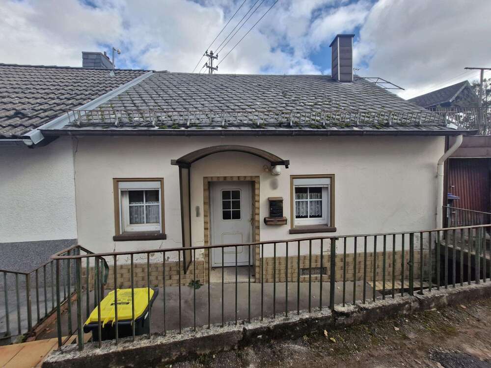 Thumbnail-Haus zum Kaufen in Nonnweiler 45.000,00 € 60 m²