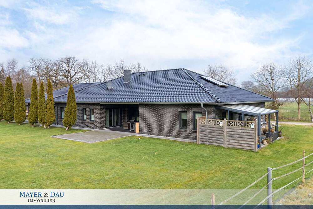 Thumbnail-Haus zum Kaufen in Edewecht 590.000,00 € 210 m²