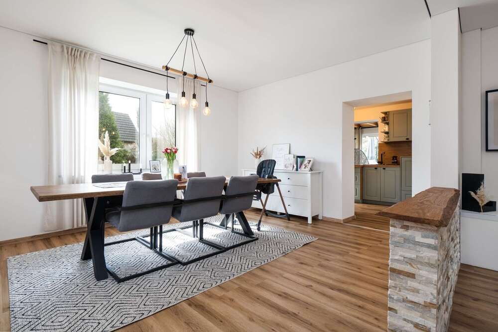 Thumbnail-Haus zum Kaufen in Hüllhorst Tengern 299.000,00 € 214 m²