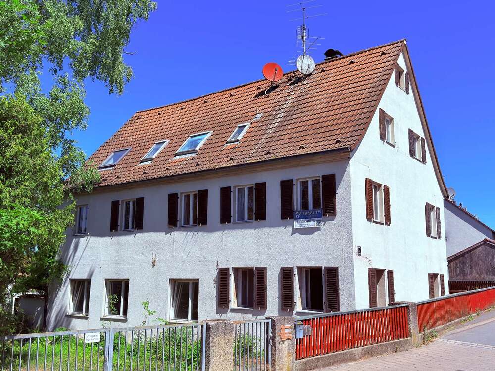 Thumbnail-Haus zum Kaufen in Uttenreuth 500.000,00 € 240 m²