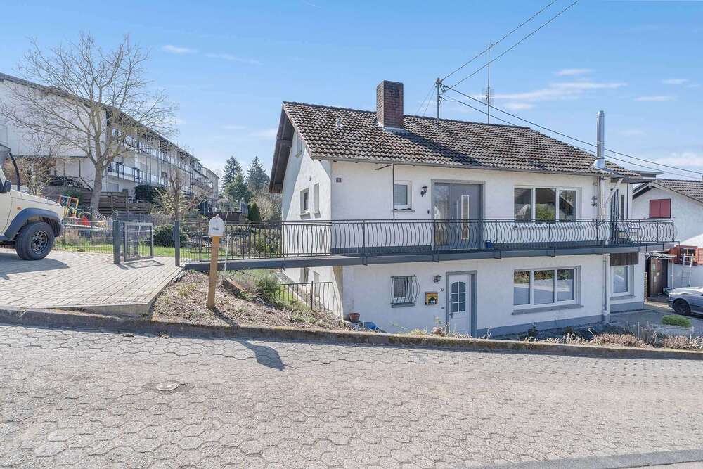 Thumbnail-Haus zum Kaufen in Ehlscheid 269.000,00 € 200 m²