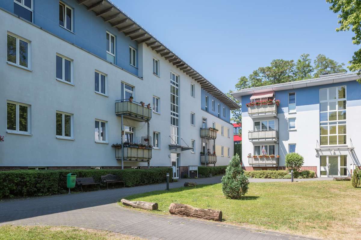 Thumbnail-Wohnung zum Kaufen in Berlin Altglienicke 1.499.000,00 € 451.74 m²