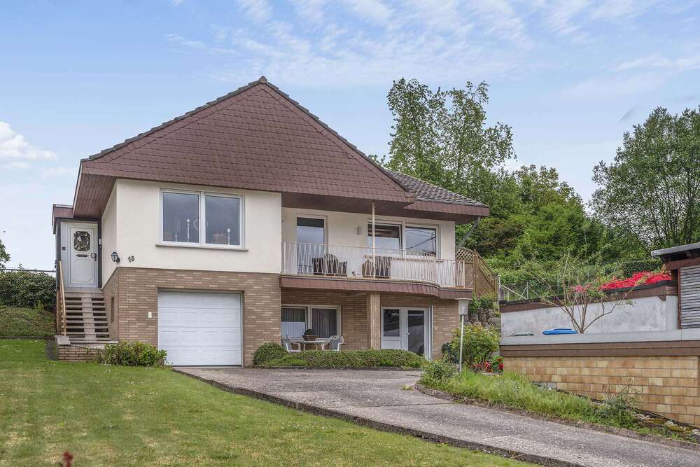 Thumbnail-Haus zum Kaufen in Neuwied Gladbach 395.000,00 € 136.3 m²
