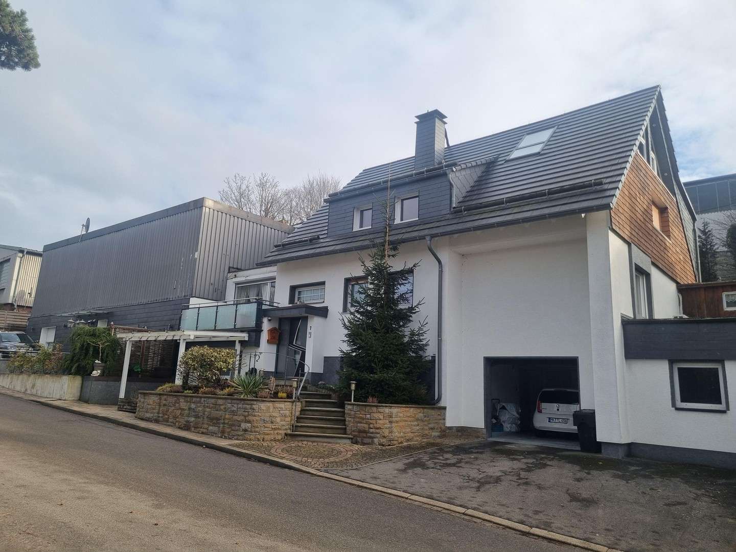Thumbnail-Haus zum Kaufen in Iserlohn 1.350.000,00 € 490 m²