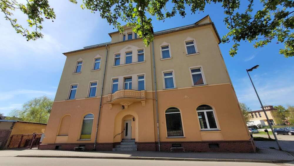 Thumbnail-Haus zum Kaufen in Crimmitschau 219.000,00 € 360 m²
