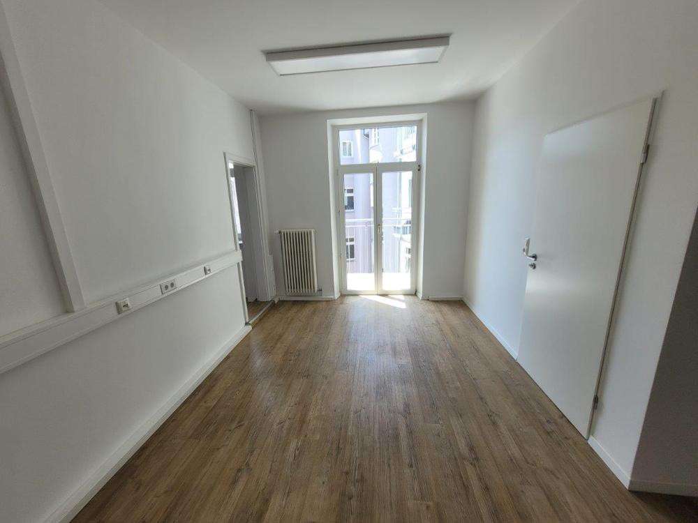 Thumbnail-Büro in Augsburg 1.115,00 € 93 m²