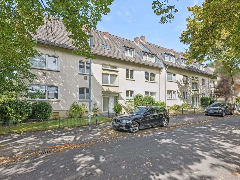 Thumbnail-Haus zum Kaufen in Leverkusen 1.995.000,00 € 866.8 m²