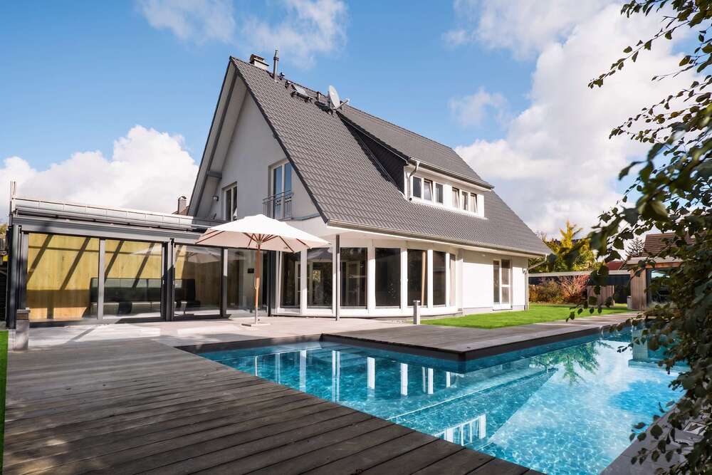 Thumbnail-Haus zum Kaufen in Rostock 1.349.000,00 € 239 m²