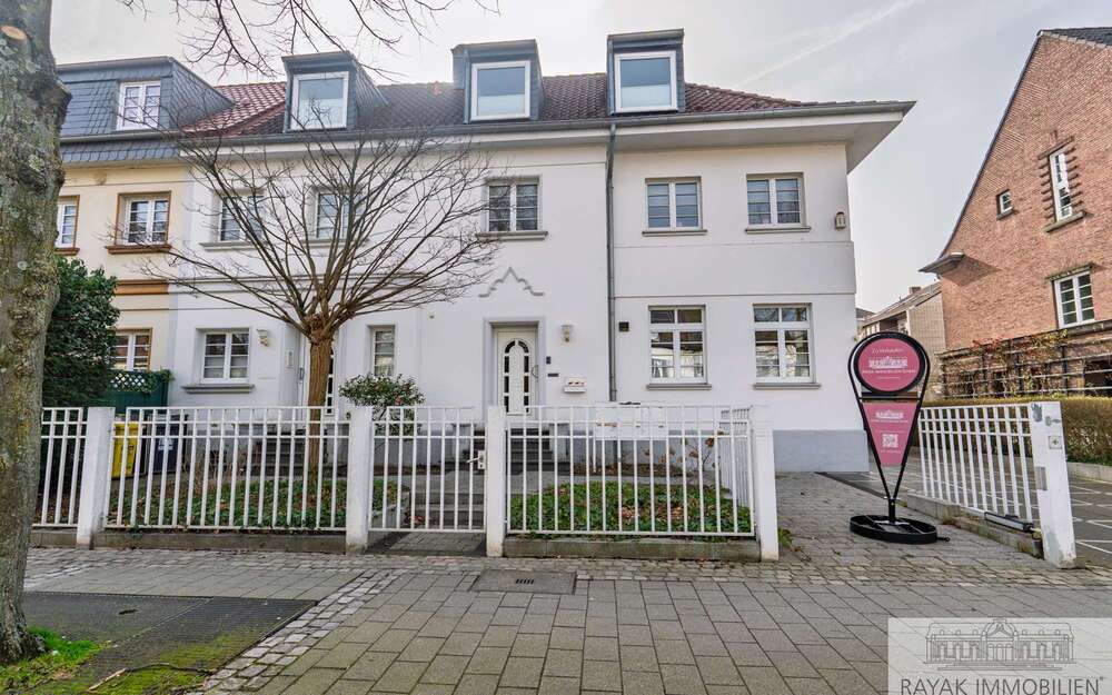 Thumbnail-Haus zum Kaufen in Düsseldorf Benrath 1.499.000,00 € 226.69 m²