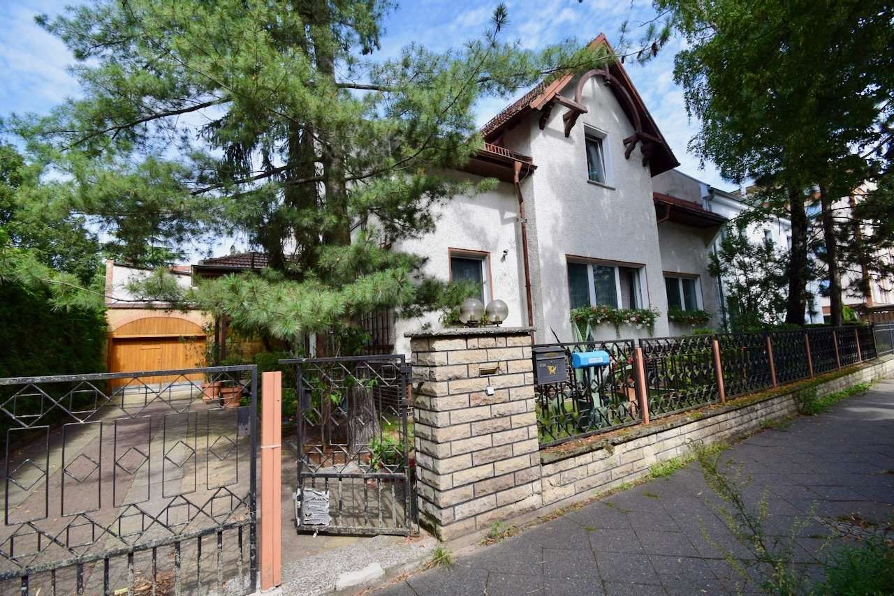 Thumbnail-Haus zum Kaufen in Berlin 1.100.000,00 € 355 m²