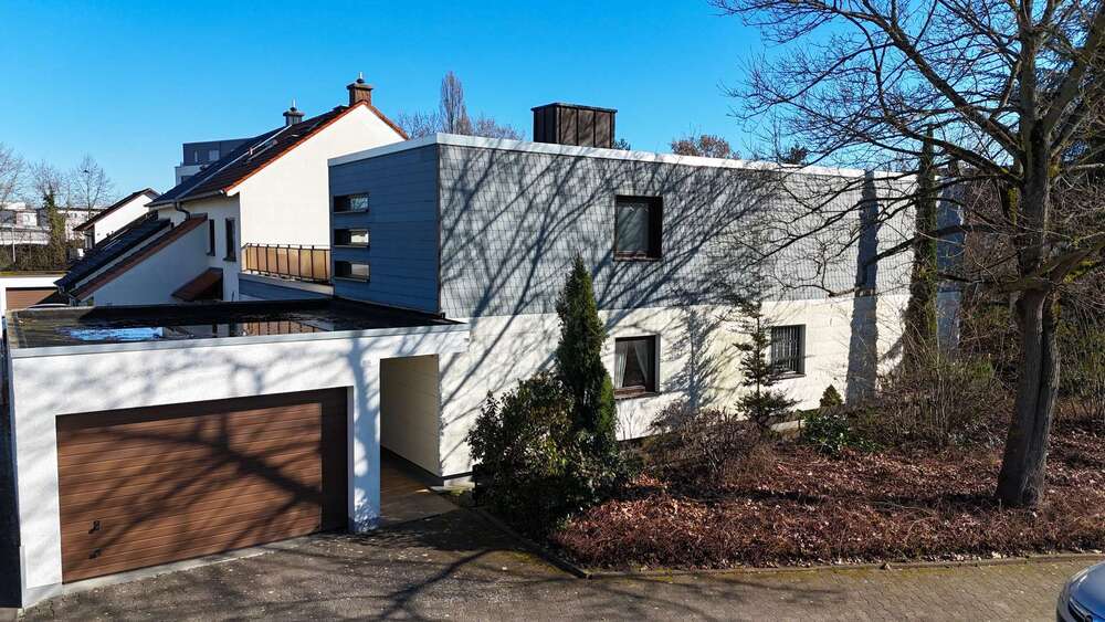 Thumbnail-Haus zum Mieten in Viernheim 1.950,00 € 198 m²