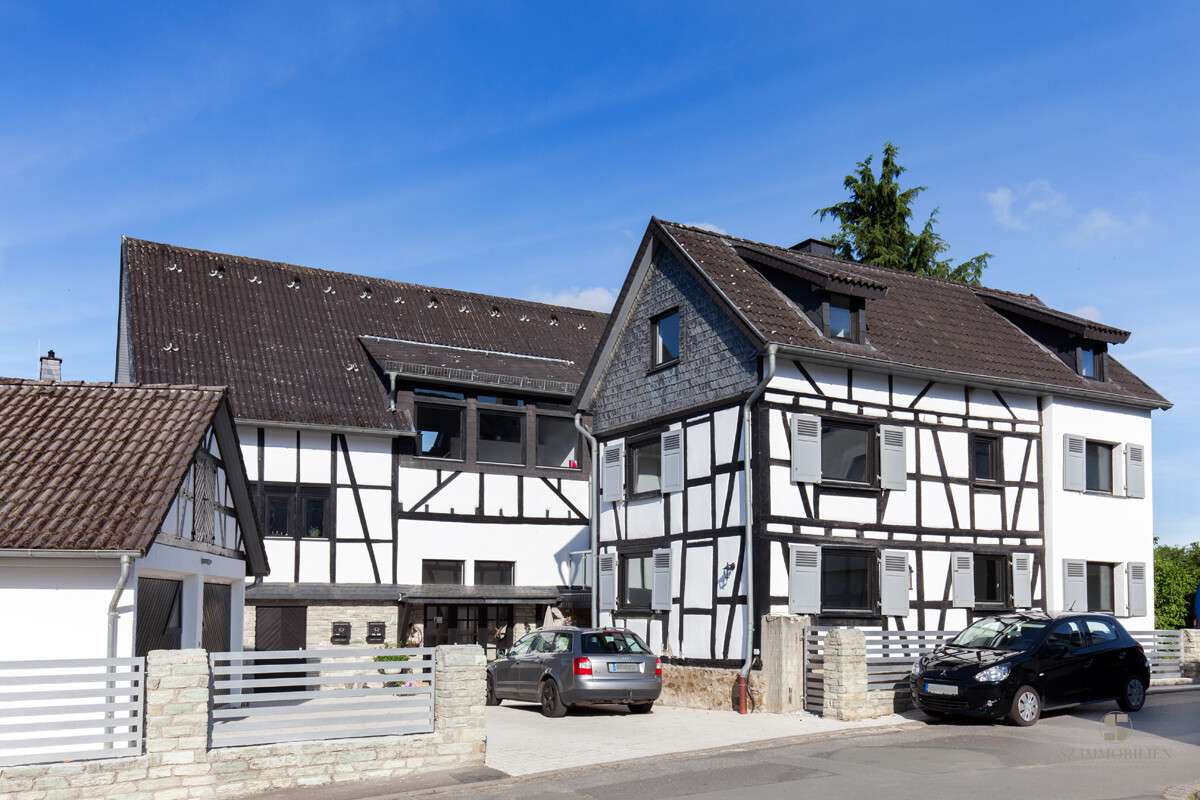 Thumbnail-Haus zum Kaufen in Brechen Werschau 599.000,00 € 429 m²