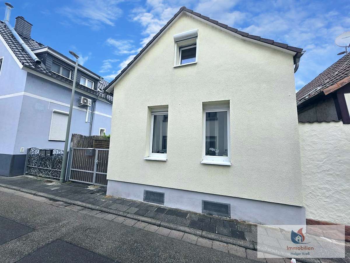 Thumbnail-Haus zum Kaufen in Hanau 365.000,00 € 103 m²